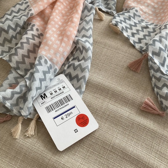 Brand new Bohemian long scarf with tag - Picture 4 of 4